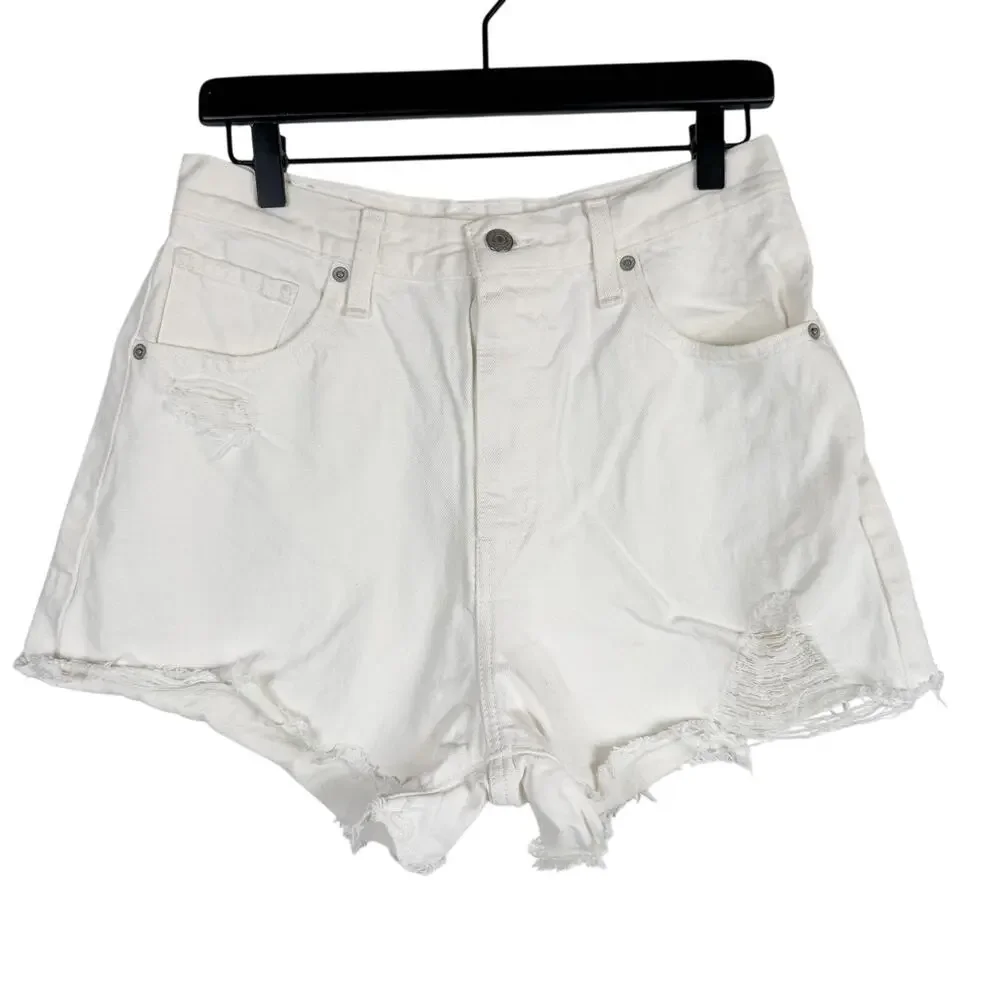 Levi's High Waisted Mom Shorts White Denim A1965 - 29 29W